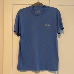 Men’s Columbia graphic tee